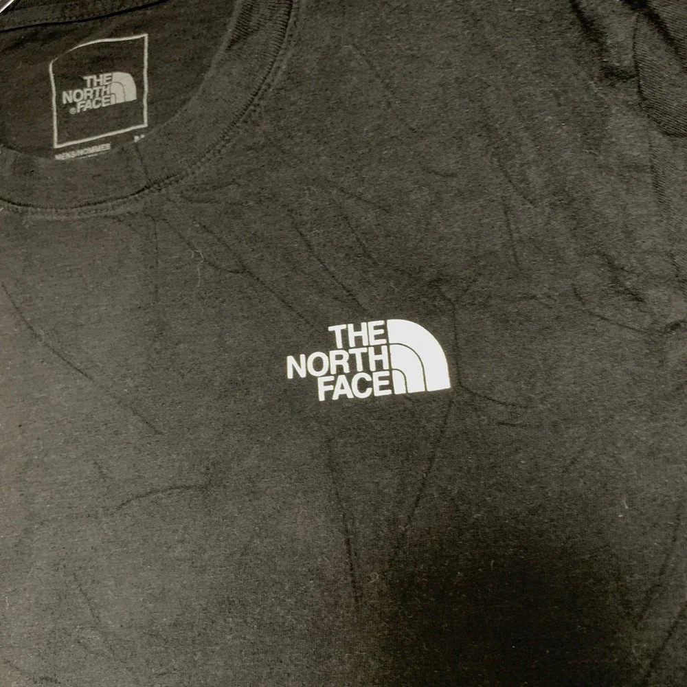 The North Face T Shirt Mens Medium Black Graphic Print Short Sleeve Pullover